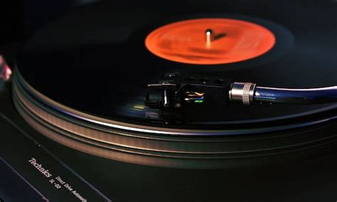 Vinyl Versus Digital: Why the Magic of Records Endures